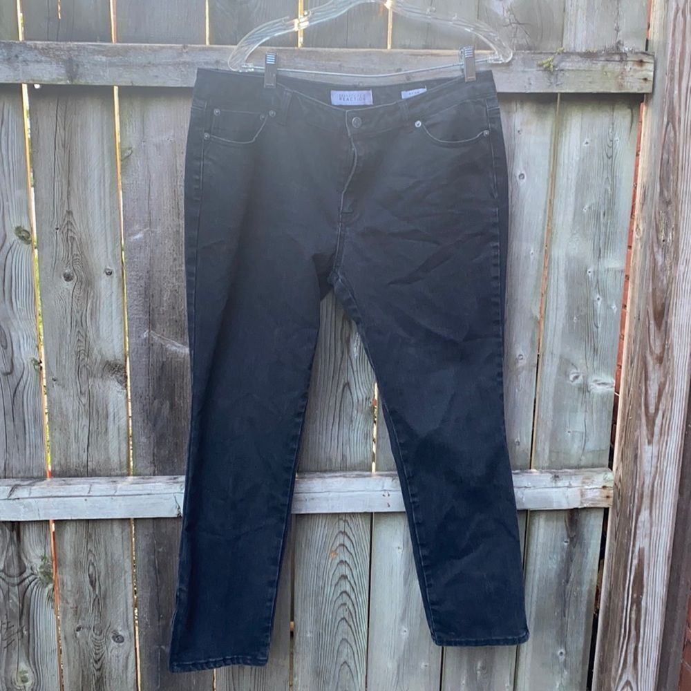 Kenneth Cole Reaction black skinny jeans sz. 10